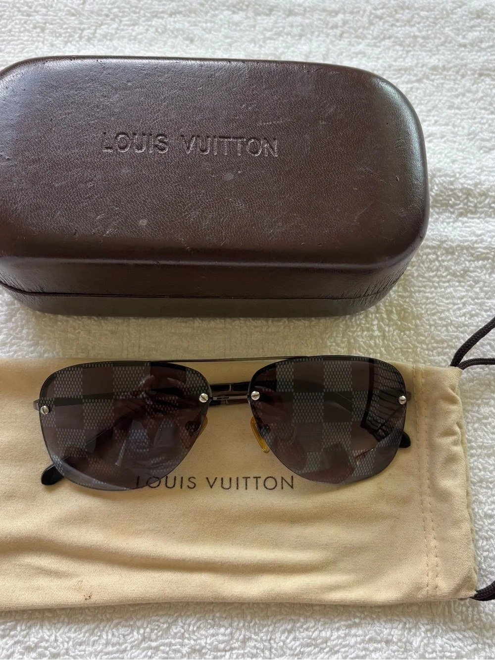 Louis Vuitton classic louis
